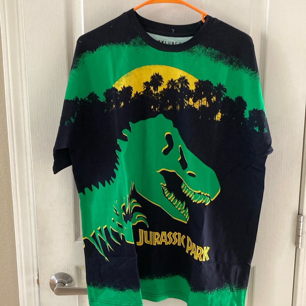 New Boxlunch Jurassic Park Jumbo vintage Tee